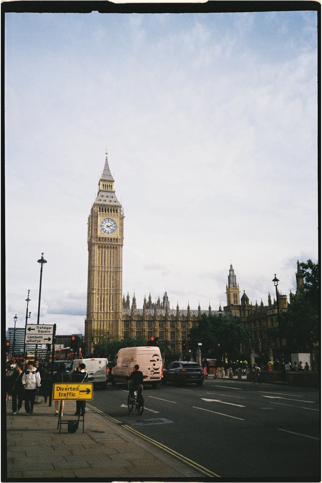 Film photograph shot on Kodak UltraMax 400 with a Konica Big Mini BM-201 by Zigao Wang