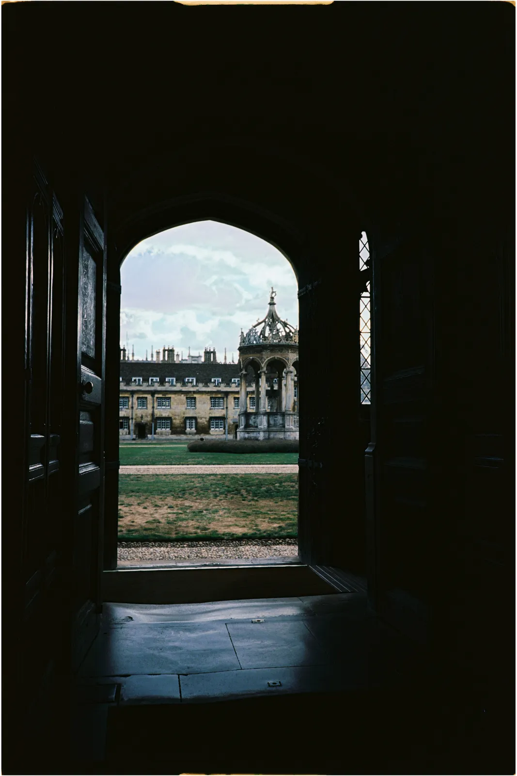 Film photograph shot on Kodak Ektar 100 with a Konica Big Mini BM-201 by Zigao Wang
