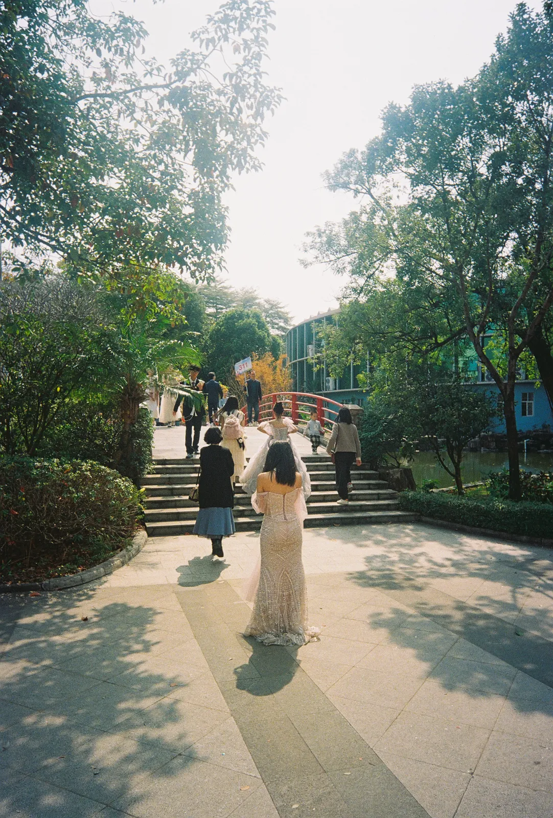 Film photograph shot on Kodak UltraMax 400 with a Kodak Snapic A1 by Zigao Wang