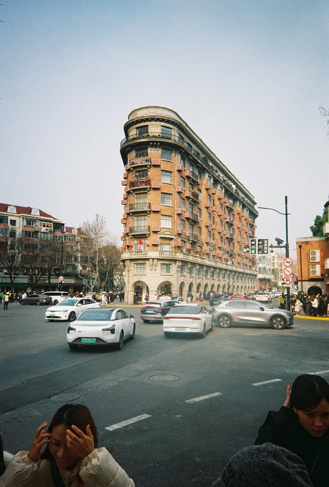 Film photograph shot on Kodak Gold 200 with a Kodak Snapic A1 by Zigao Wang