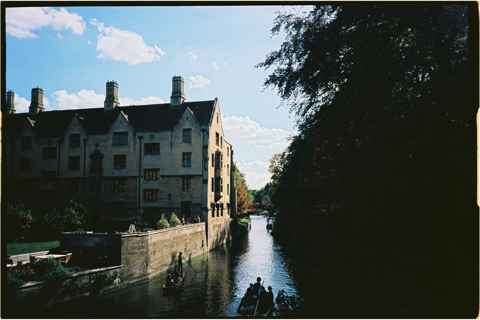 Film photograph shot on Kodak Ektar 100 with a Konica Big Mini BM-201 by Zigao Wang