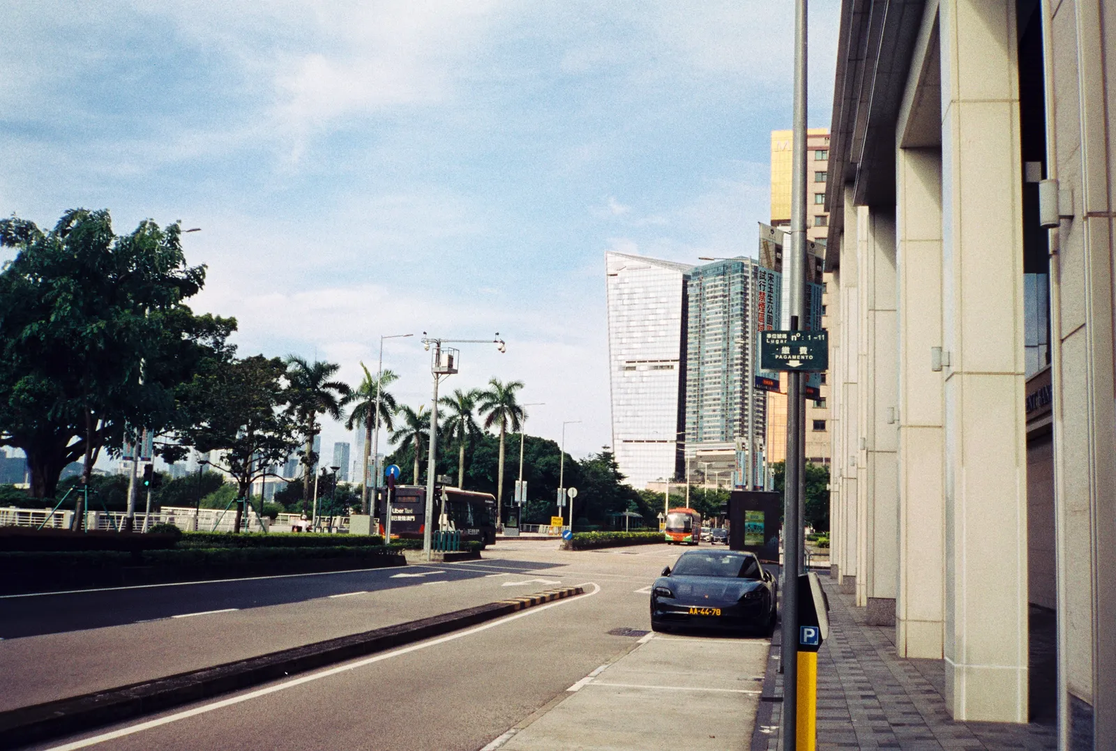 Film photograph shot on Lucky Color 400 with an Olympus Trip Panorama 2 by Zigao Wang