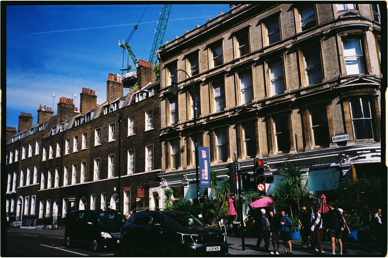 Film photograph shot on Kodak UltraMax 400 with a Konica Big Mini BM-201 by Zigao Wang