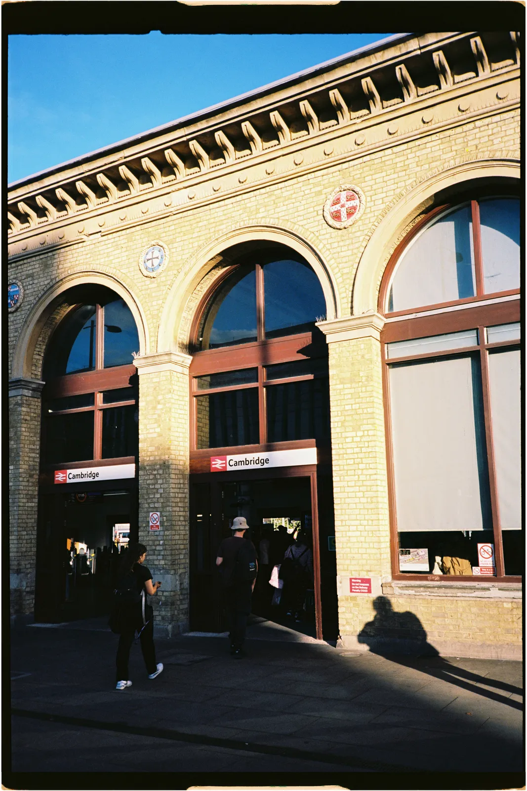 Film photograph shot on Kodak Ektar 100 with a Konica Big Mini BM-201 by Zigao Wang