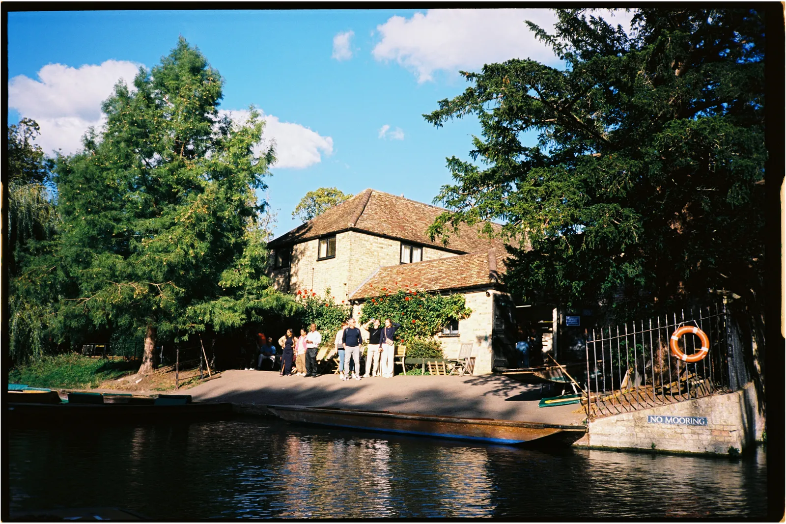 Film photograph shot on Kodak Ektar 100 with a Konica Big Mini BM-201 by Zigao Wang