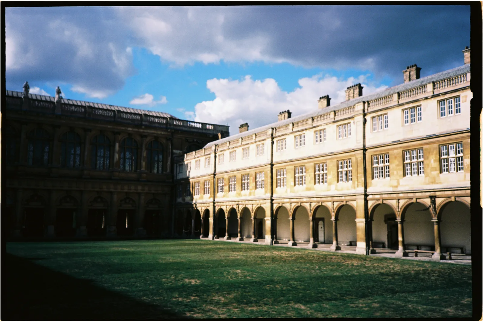 Film photograph shot on Kodak Ektar 100 with a Konica Big Mini BM-201 by Zigao Wang