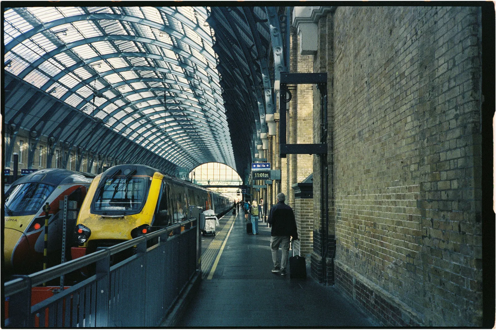 Film photograph shot on Kodak Vision3 500T with a Konica Big Mini BM-201 by Zigao Wang