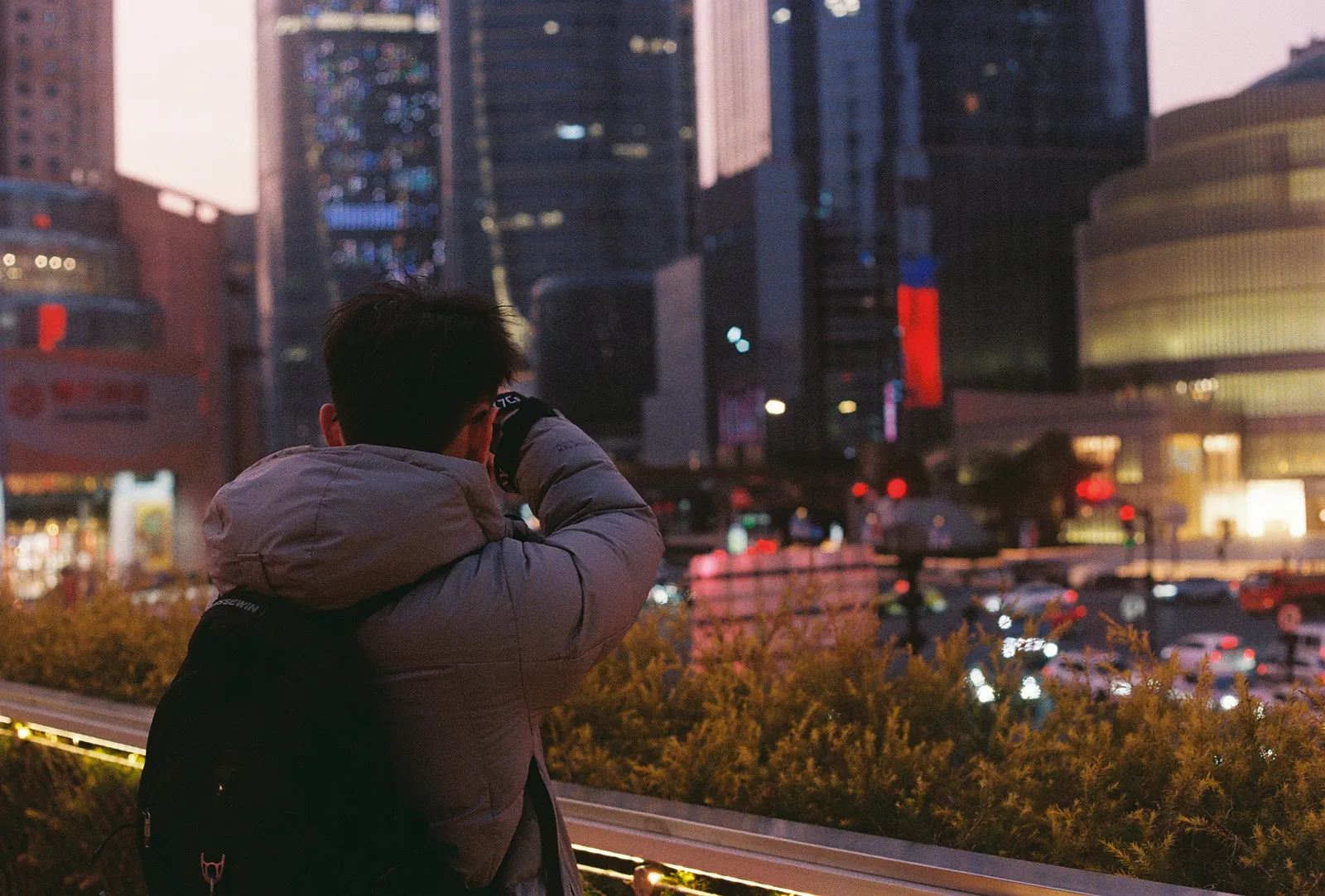 Film photograph shot on Fujifilm 400 with a Canon AE-1 Program by Zigao Wang