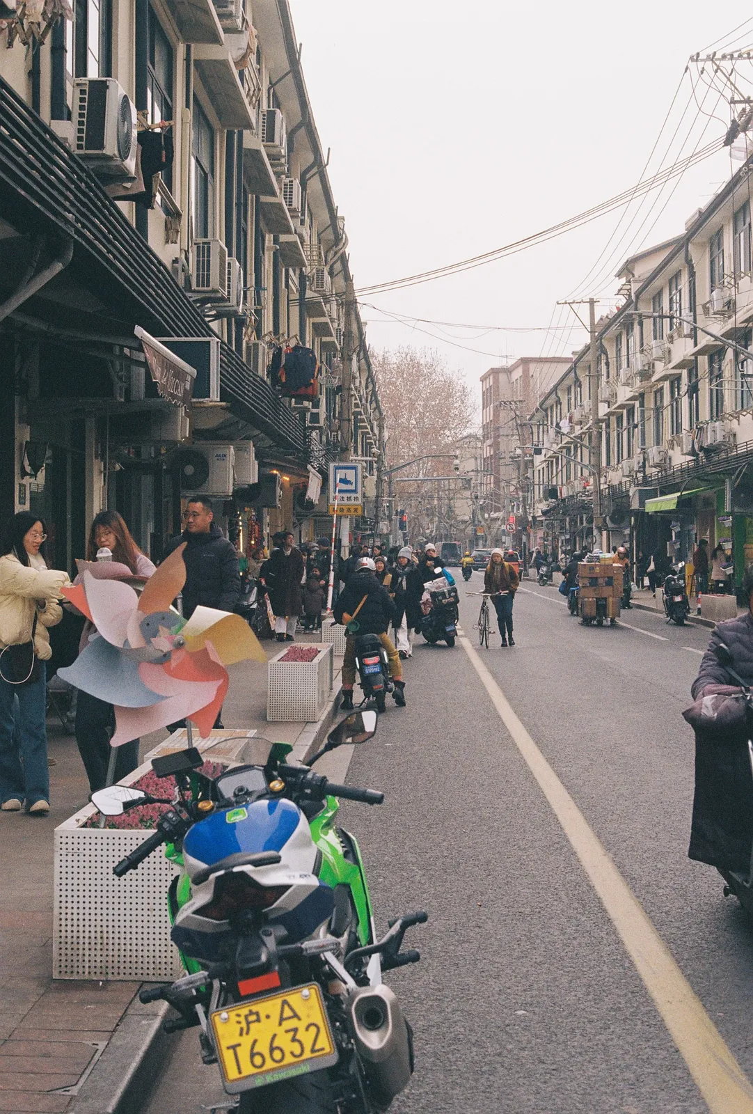 Film photograph shot on Kodak ColorPlus 200 with a Canon AE-1 Program by Zigao Wang