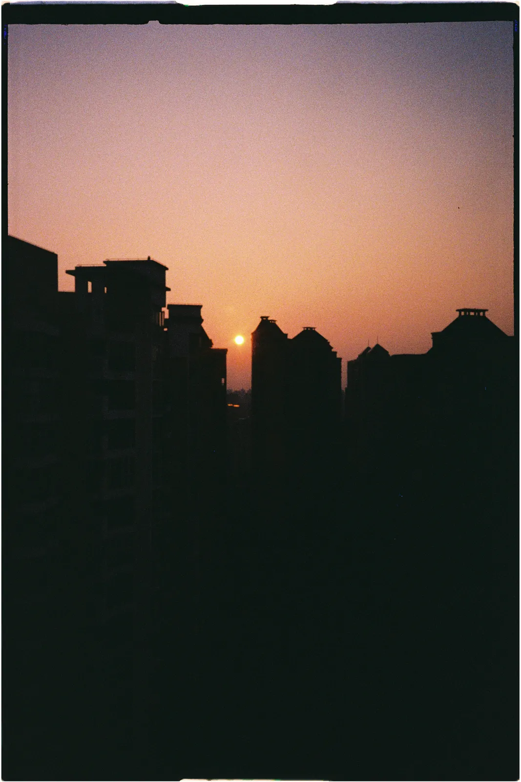 Film photograph shot on Kodak UltraMax 400 with a Konica Big Mini BM-201 by Zigao Wang