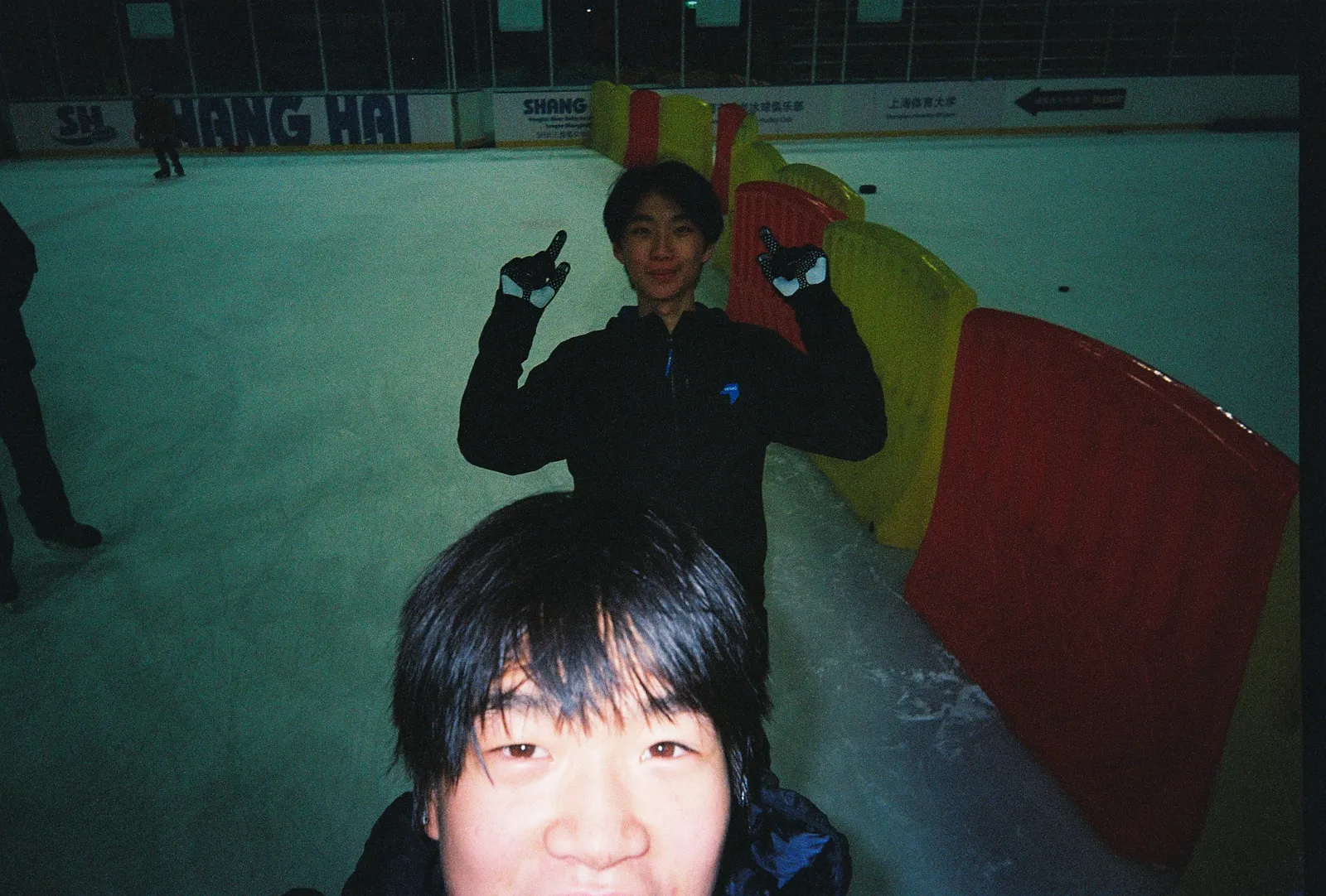 Film photograph shot on Fujifilm 400 with a Kodak Snapic A1 by Zigao Wang