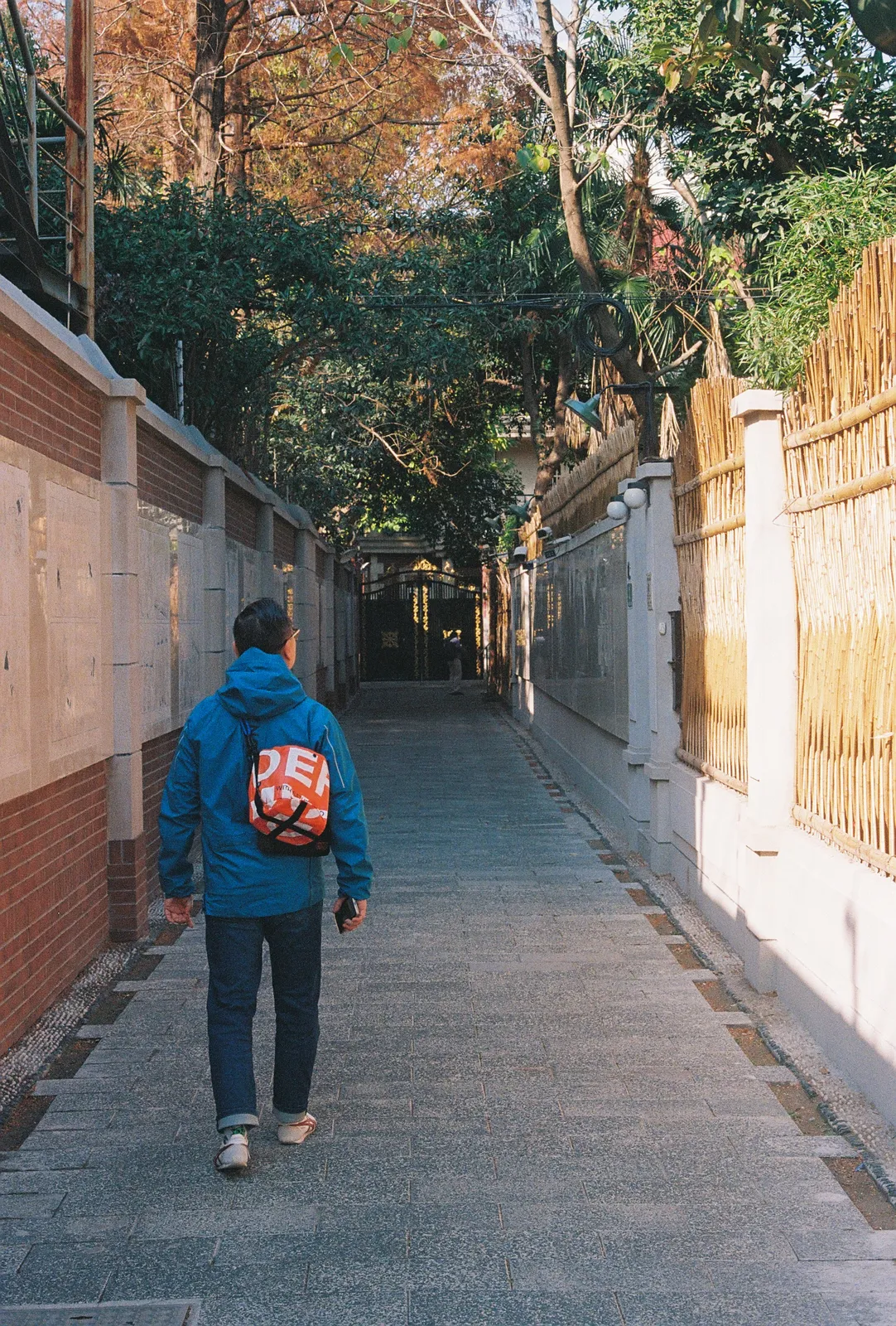 Film photograph shot on Kodak UltraMax 400 with a Canon AE-1 Program by Zigao Wang