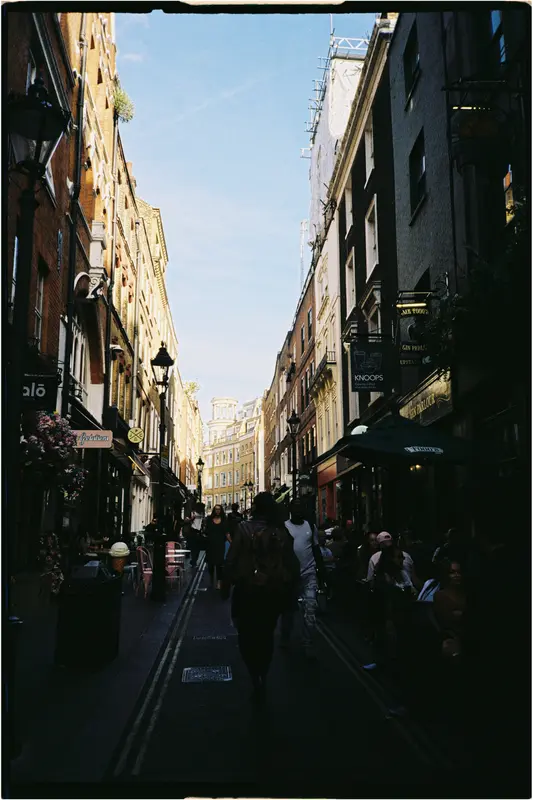 Film photograph from the roll Kodak Gold 200 · Konica Big Mini BM-201