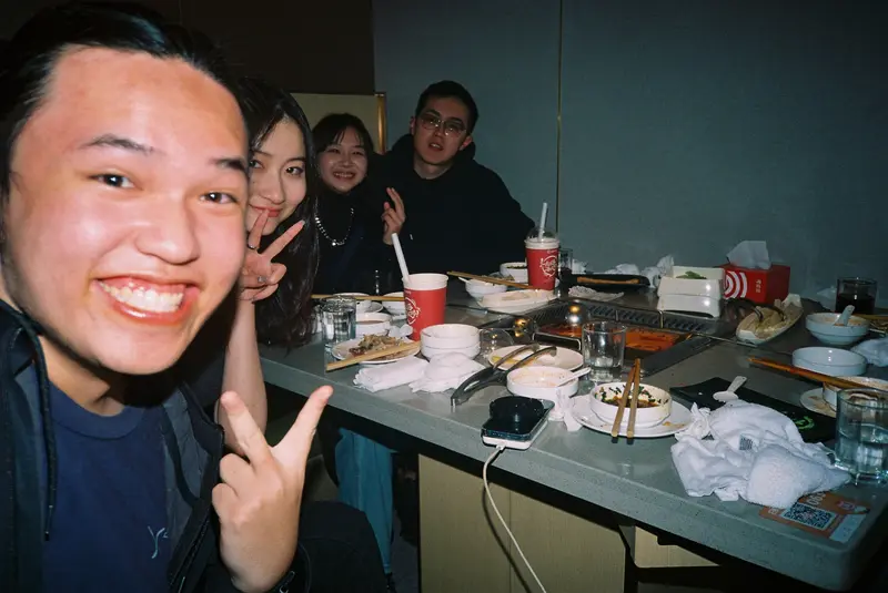 Film photograph shot on Kodak UltraMax 400 with a Kodak Cameo Auto Focus QD by Barry Shawn