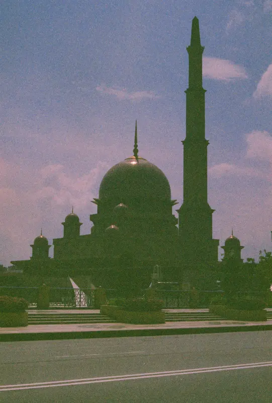 Film photograph from the roll Harman Phoenix II 200 · Canon AE-1 Program
