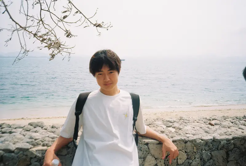 Film photograph shot on Kodak Gold 200 with an Olympus Mju-I by CJ Liu