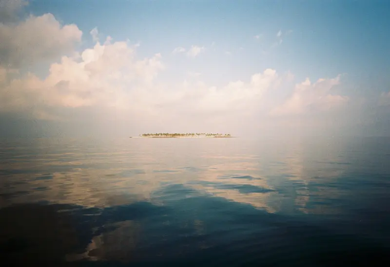 Maldives, film photograph shot on Kodak UltraMax 400 with a Kodak Snapic A1 by Notting Xu