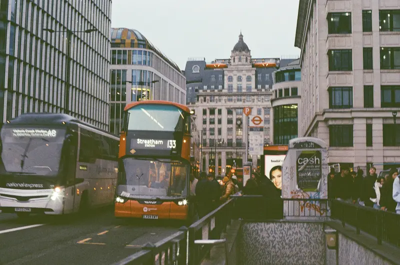 London Trip, film photograph shot on Kodak Gold 200 with a Canon AE-1 Program by Casper Lee