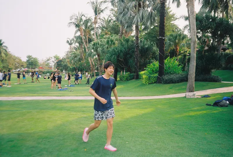Film photograph shot on Kodak Gold 200 with an Olympus Mju-I by CJ Liu