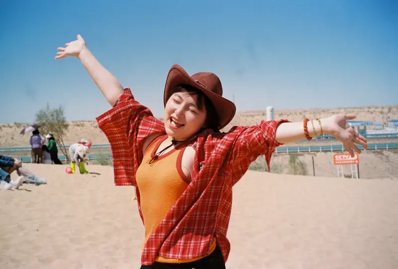 roro二零二六的夏, film photograph shot on Kodak Gold 200 with a Canon Autoboy S2 by roro
