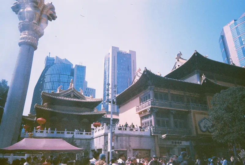 Film photograph shot on Orwo Wolfen NC400 with a Kodak Snapic A1 by Zigao Wang