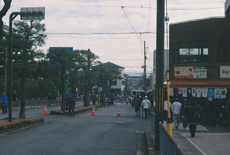 Film photograph from the roll Lomography Color Negative 400 · Canon AE-1 Program